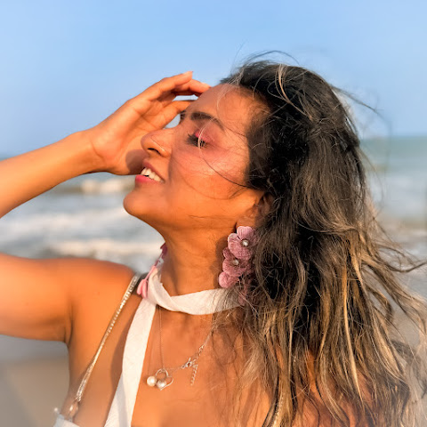 Antara Bagaria | Solo Female Traveler  channel avatar