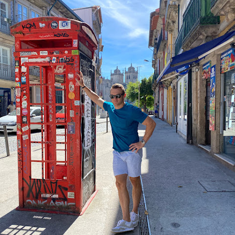 Beau Spends Earns Travels channel avatar