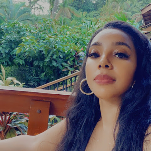 Dee Shanell TV channel avatar