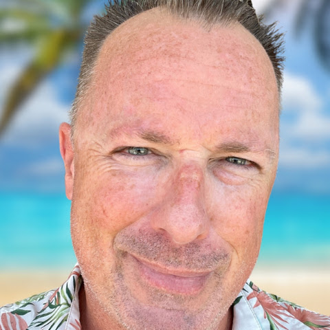 Digital Nomad Travel Lifestyle channel avatar