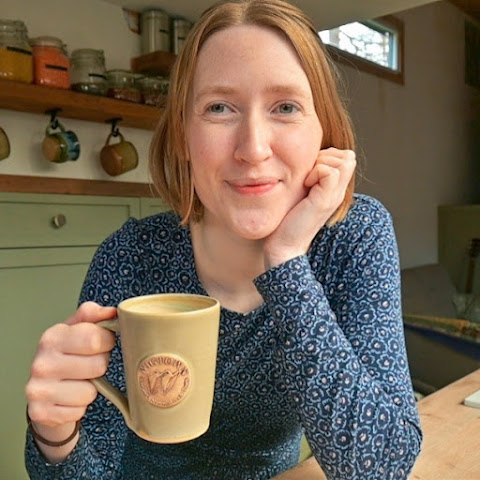 Molly Ella channel avatar