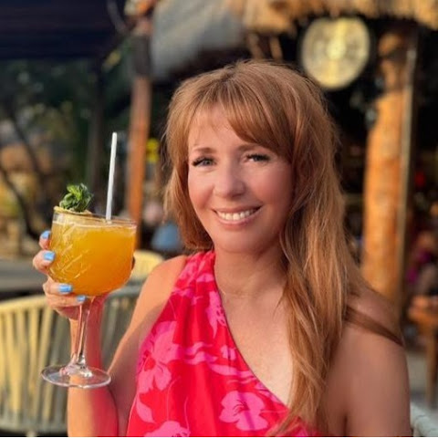 Scottsdale Travel Chick channel avatar