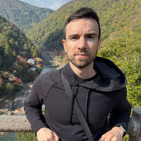 Chris & Eri Travels channel avatar