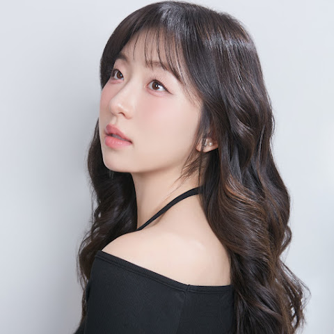 wanderwithkara channel avatar